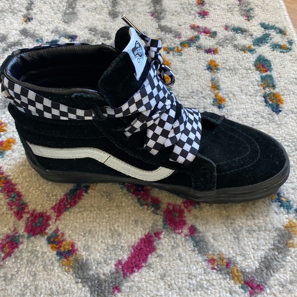 Sk8 high vans black with checkered laces. GREAT CONDITION! - Picture 2 of 7